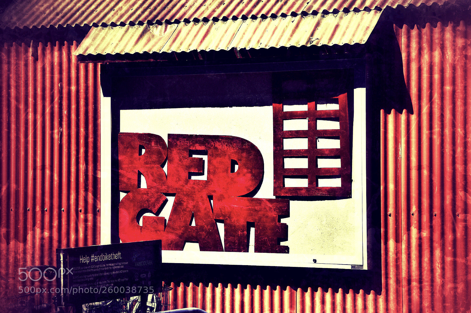 Canon EOS 60D sample photo. Red gate  photography