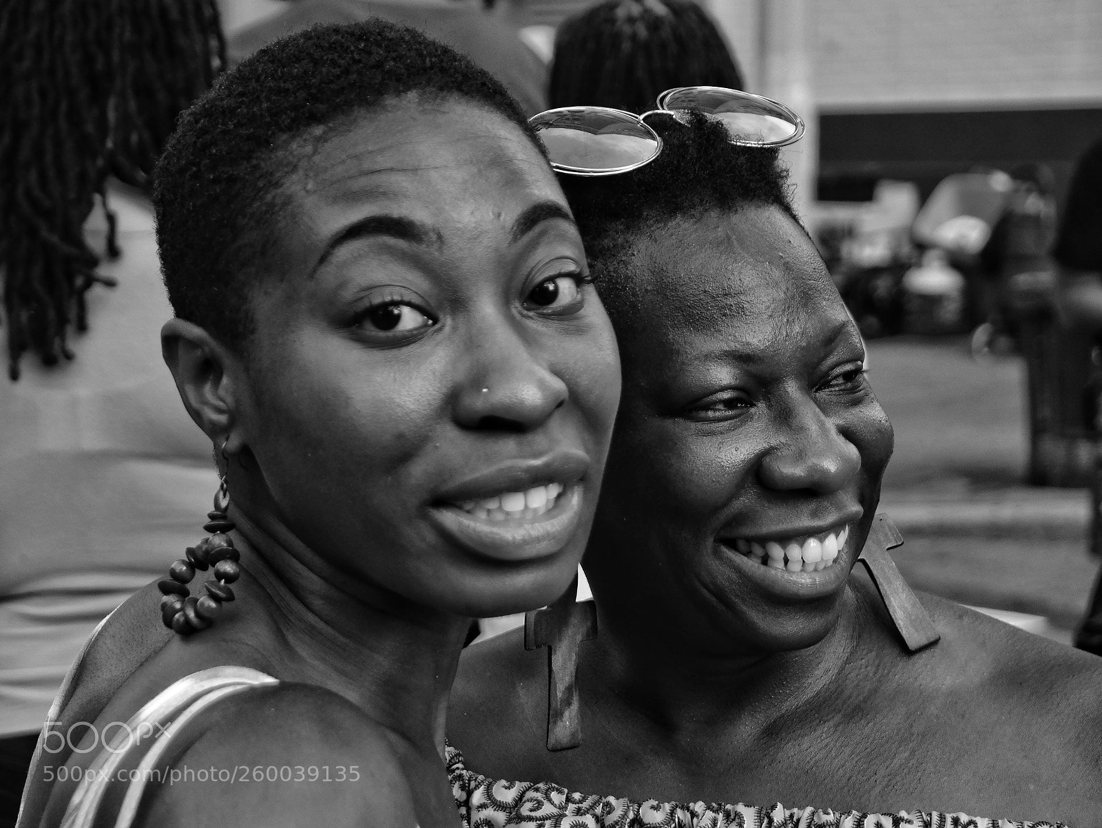 Samsung NX300 sample photo. Twin smile photography