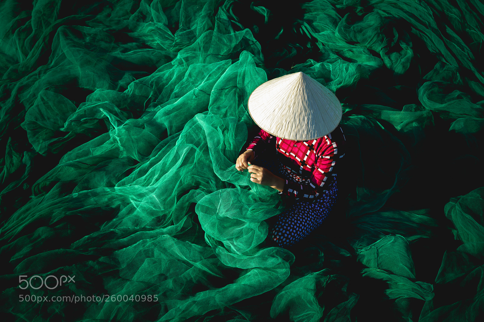 Sony a7R III sample photo. Fishing net maker photography