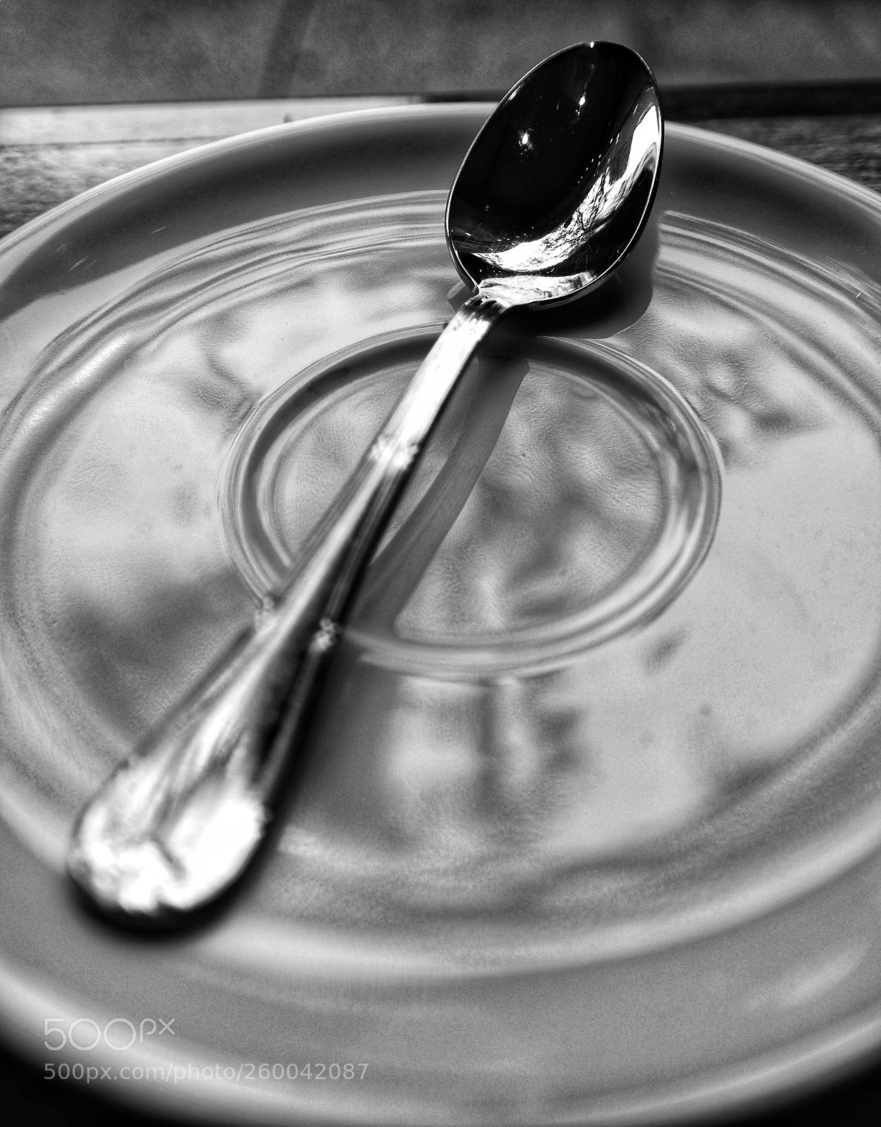 Samsung NX300 sample photo. Plate and spoo photography