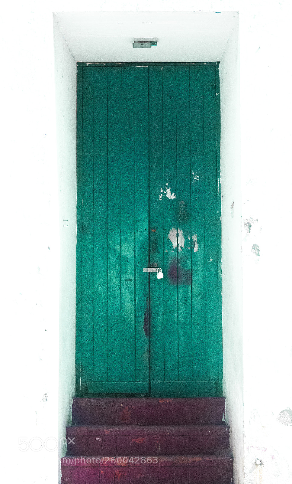 Canon EOS 1300D (EOS Rebel T6 / EOS Kiss X80) sample photo. Door photography