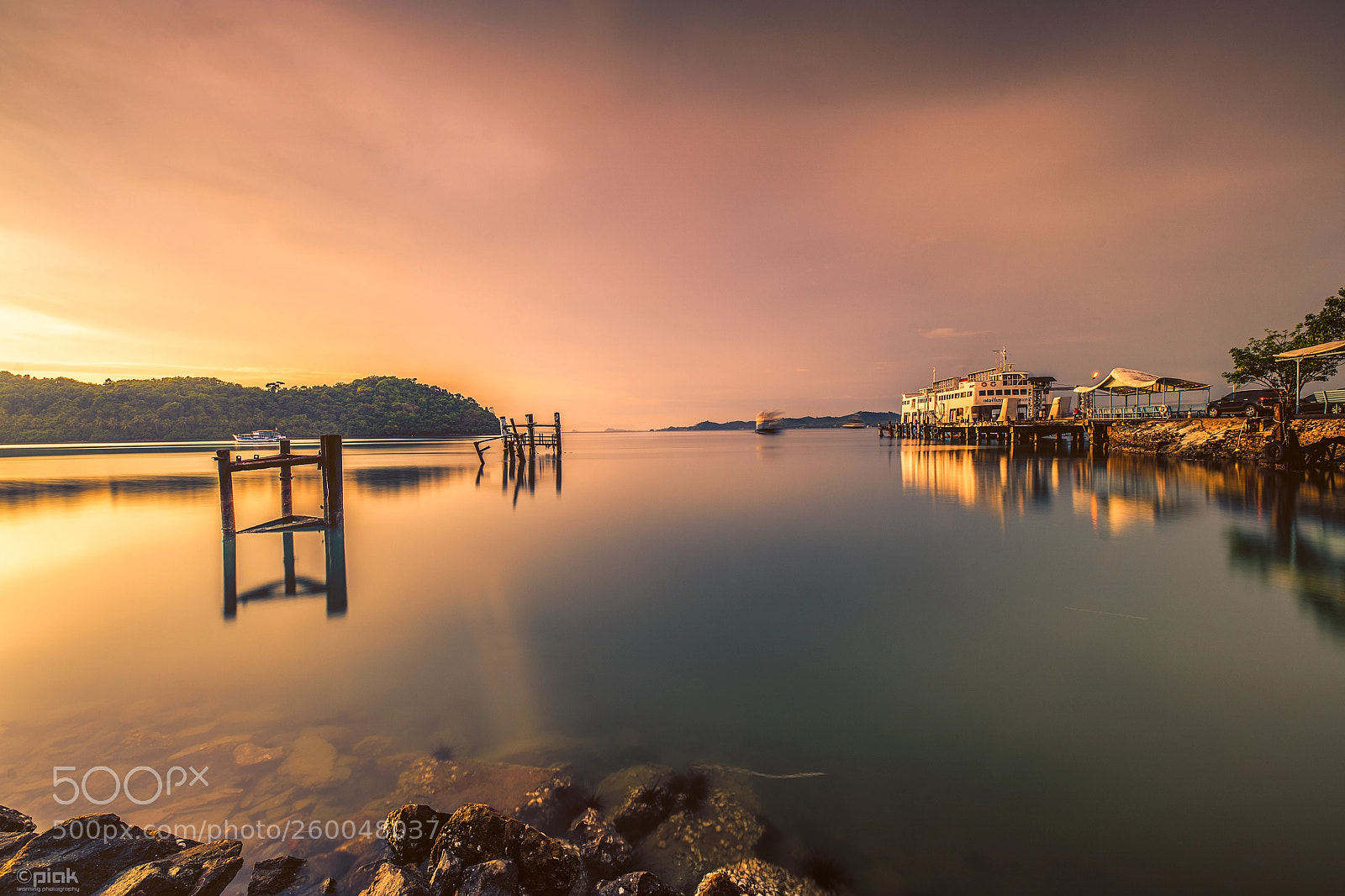 Sony a7R III sample photo. Ferry photography