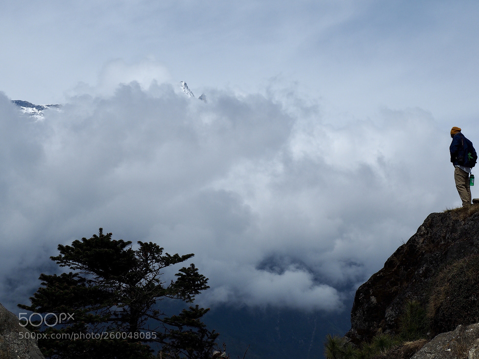 Olympus OM-D E-M5 II sample photo. Cloud high photography