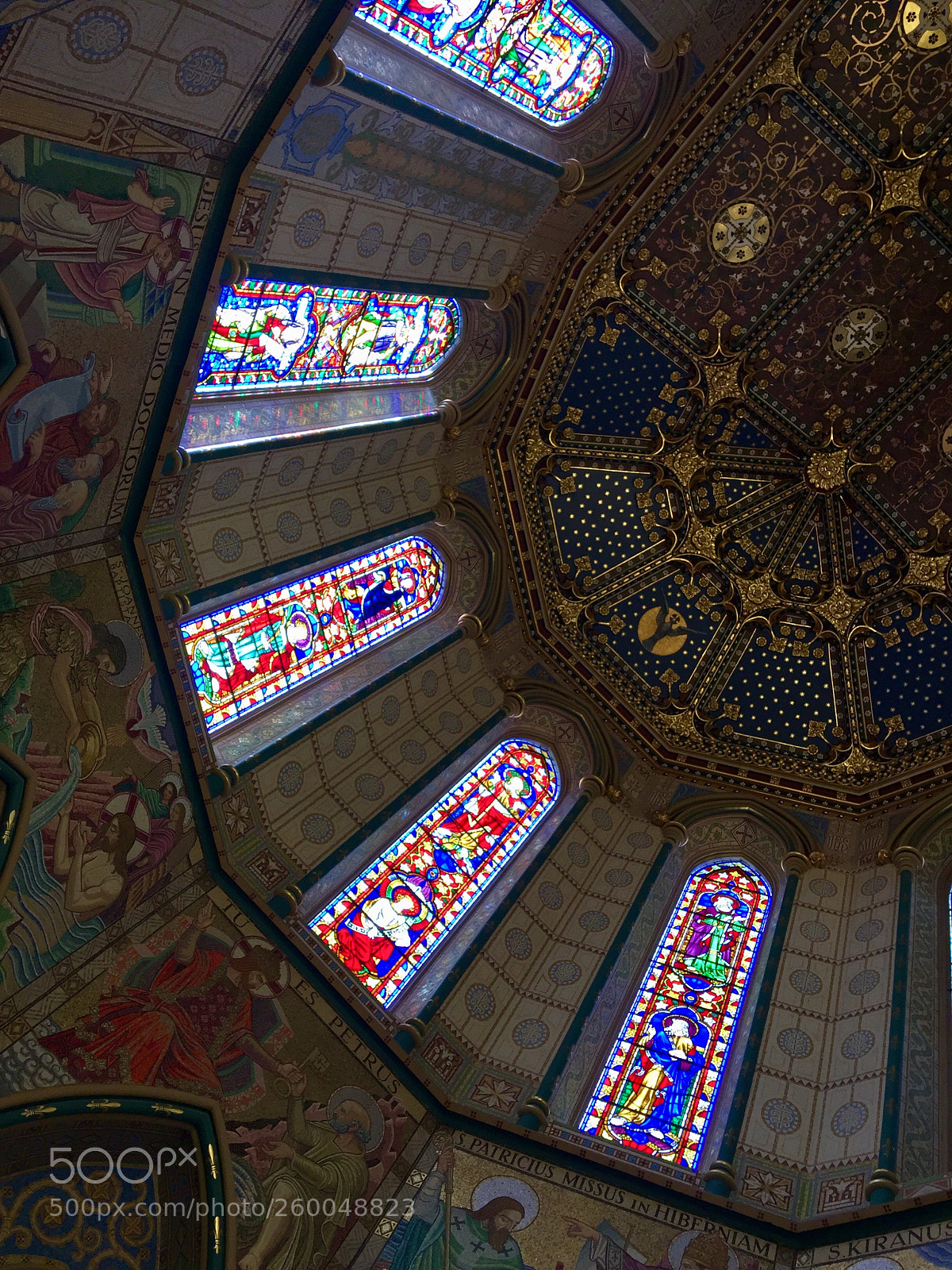 Apple iPhone 6 Plus sample photo. The almost-fibonacci ceiling spiral photography