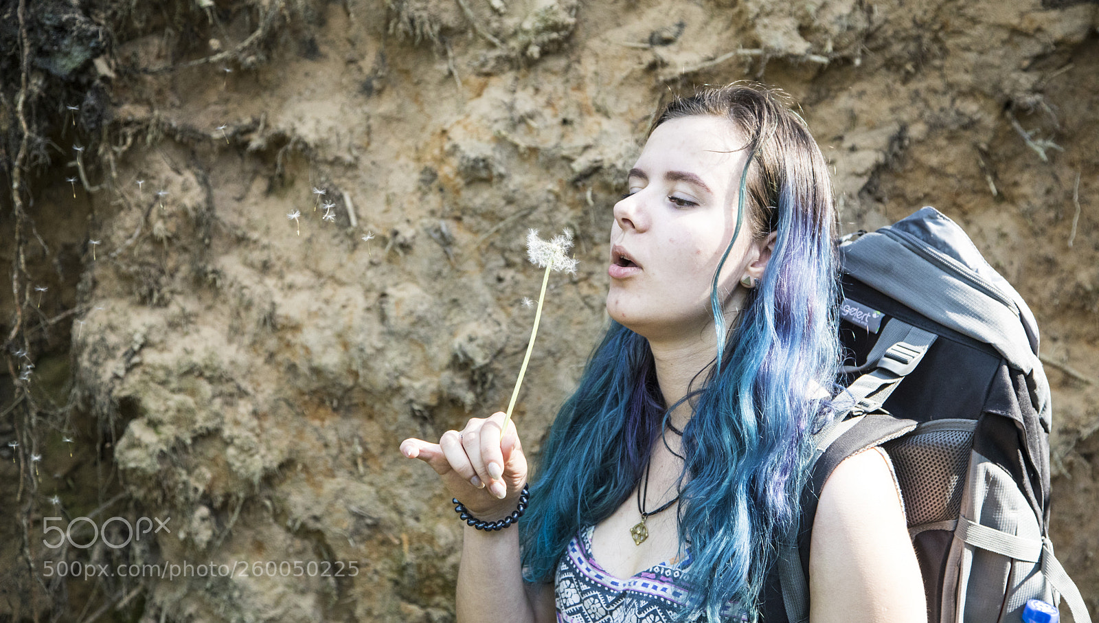 Canon EOS 5D Mark IV sample photo. Hiker girl blows dandeleion photography