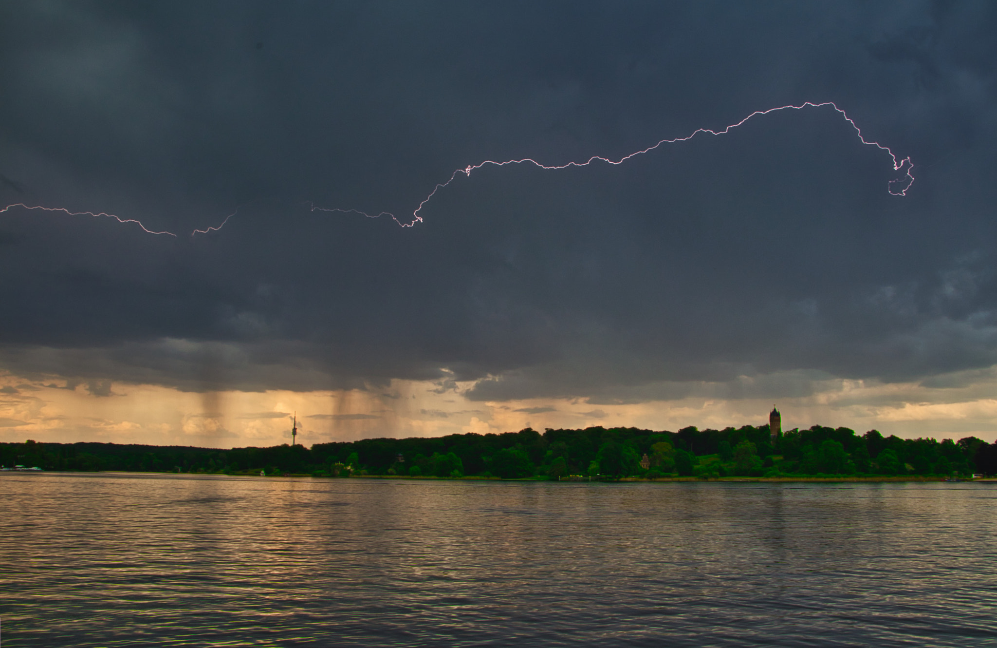 Canon EOS M50 (EOS Kiss M) sample photo. Mein erstes kleines gewitter photography