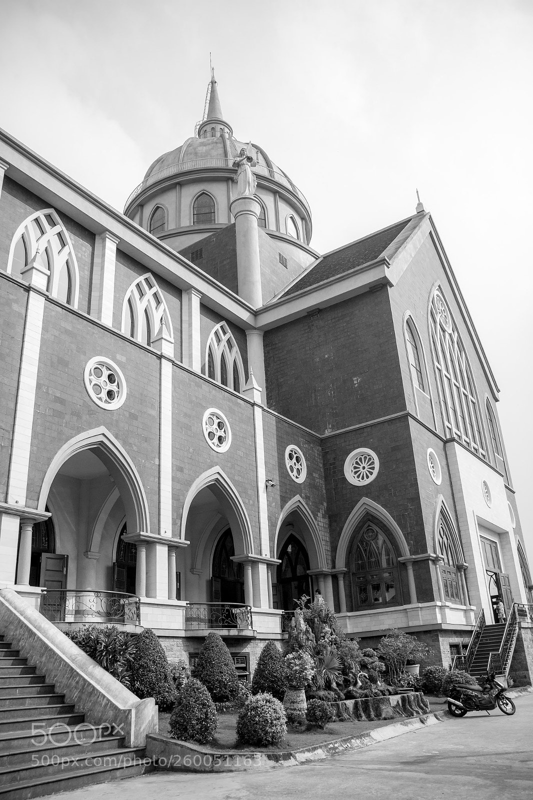 Canon EOS 700D (EOS Rebel T5i / EOS Kiss X7i) sample photo. Phu cuong church photography