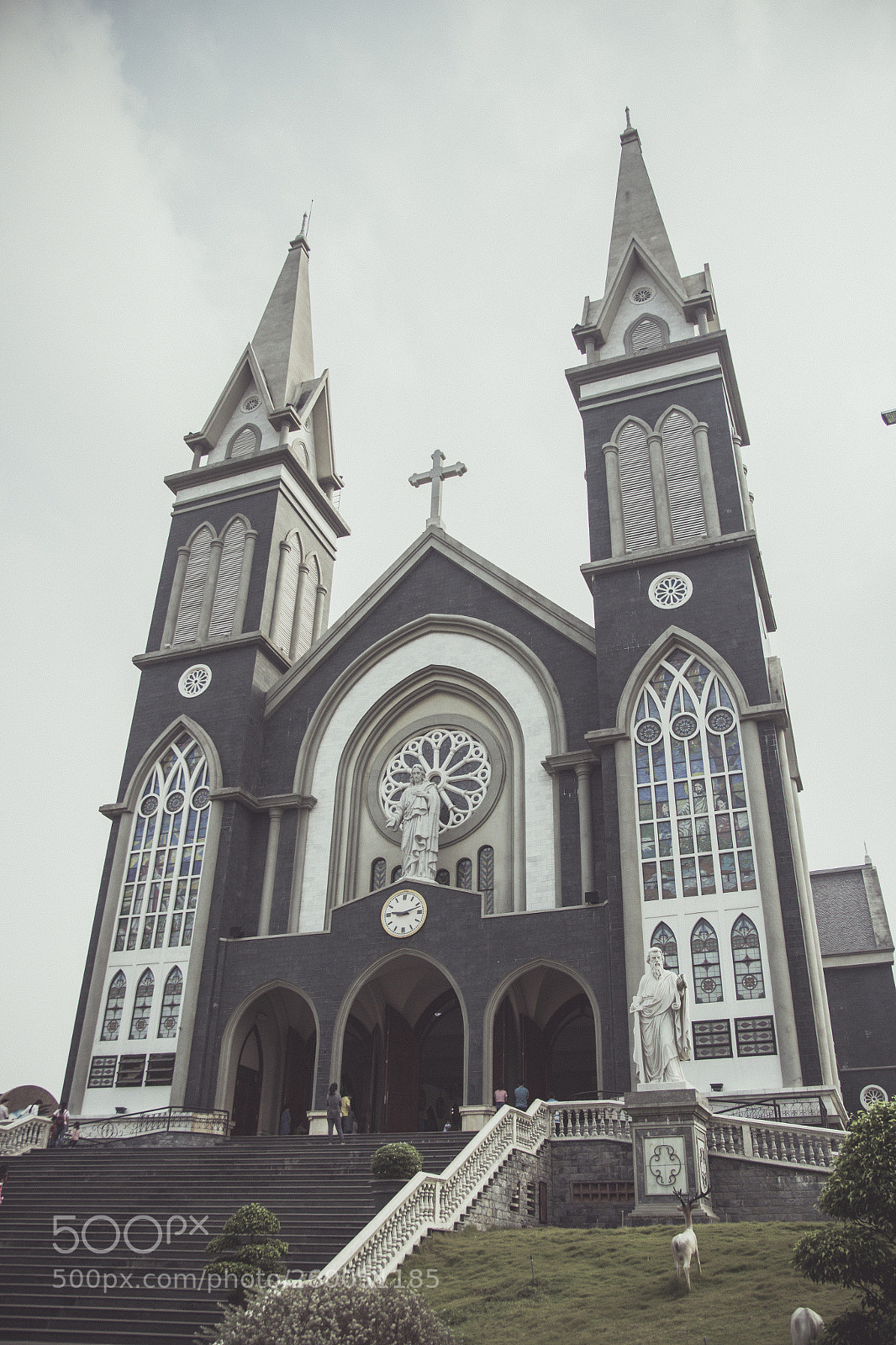 Canon EOS 700D (EOS Rebel T5i / EOS Kiss X7i) sample photo. Phu cuong church photography
