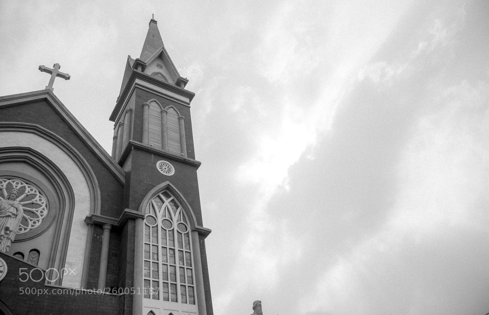 Canon EOS 700D (EOS Rebel T5i / EOS Kiss X7i) sample photo. Phu cuong church photography