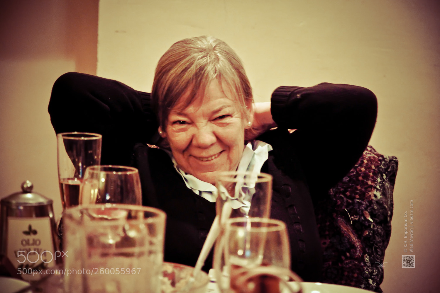 Canon EOS 500D (EOS Rebel T1i / EOS Kiss X3) sample photo. At the dinner vlad photography