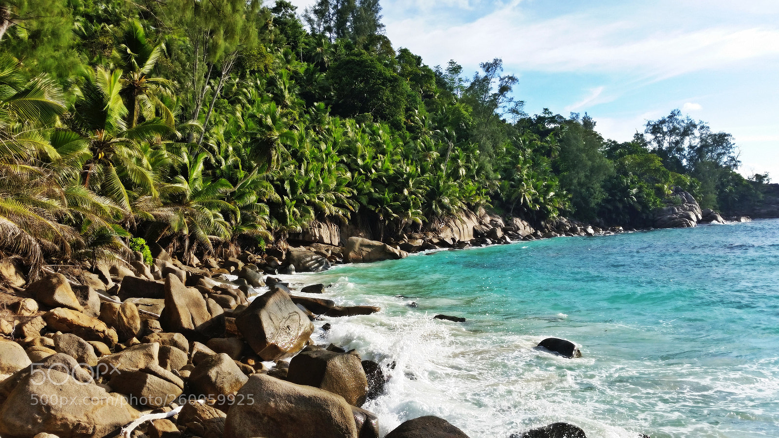 Samsung Galaxy S5 sample photo. Banyan tree beach resort photography