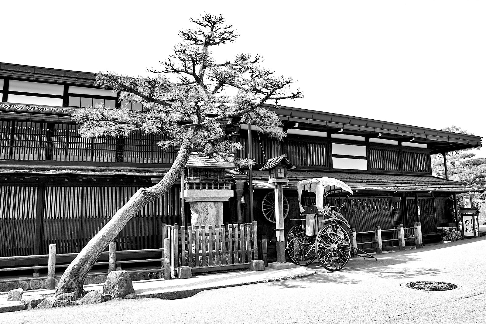 Canon EOS 6D Mark II sample photo. The street photography