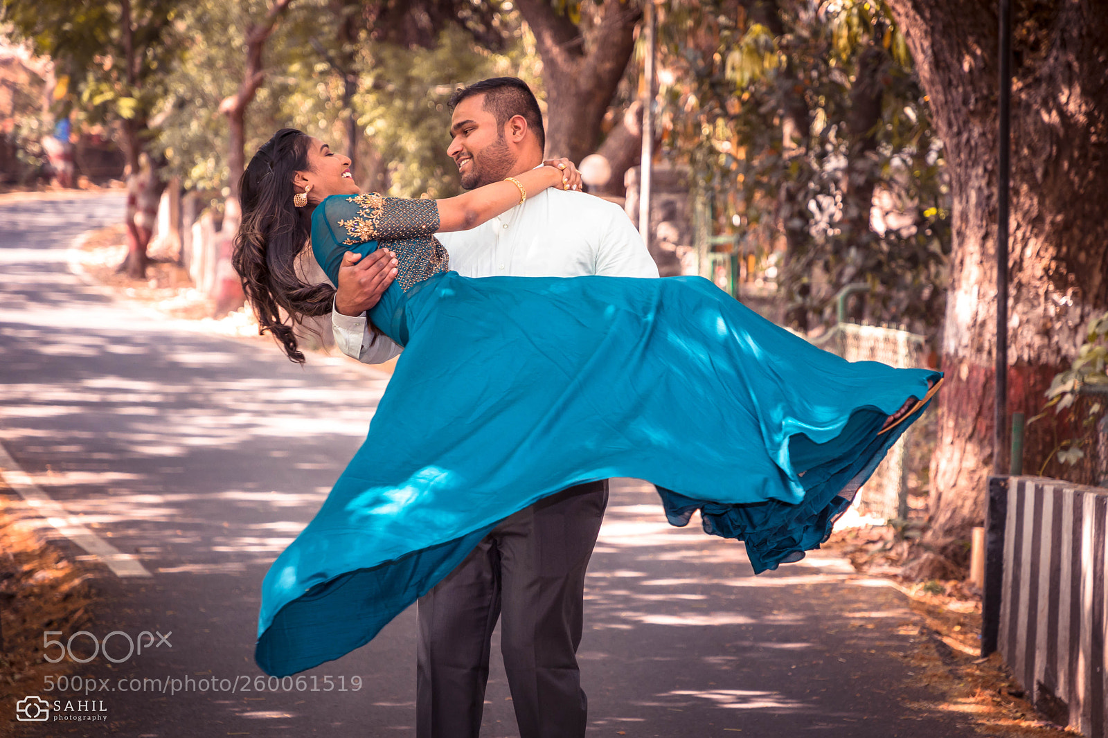 Canon EOS 5D Mark IV sample photo. Love is in the photography