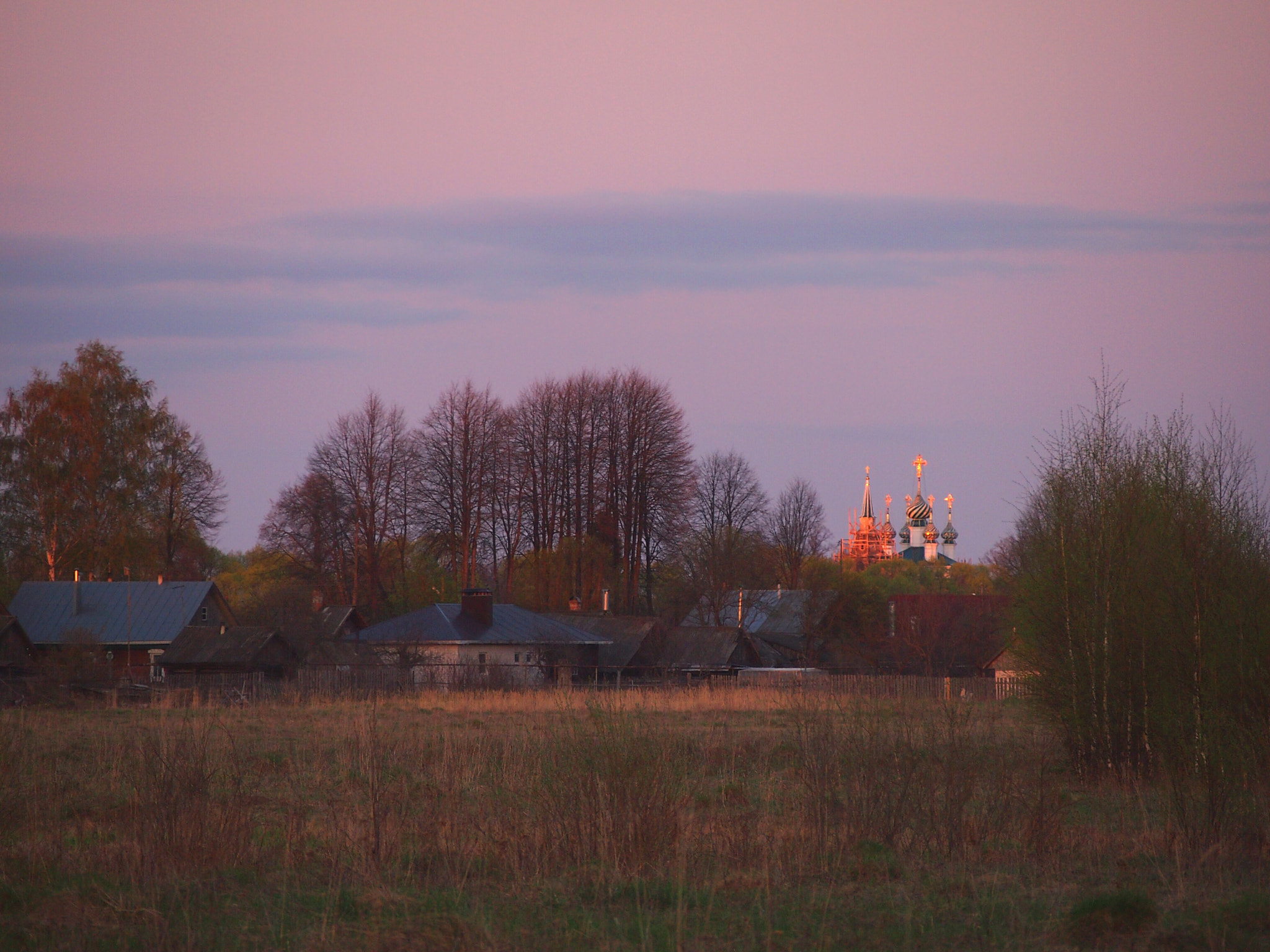 Olympus PEN E-PM1 sample photo. Kholui settlement.russia. photography