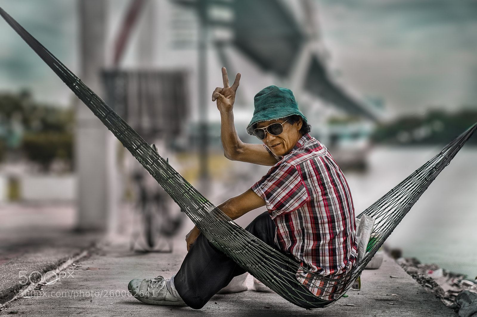 Sony a7 III sample photo. Fishermen relaxing at the photography