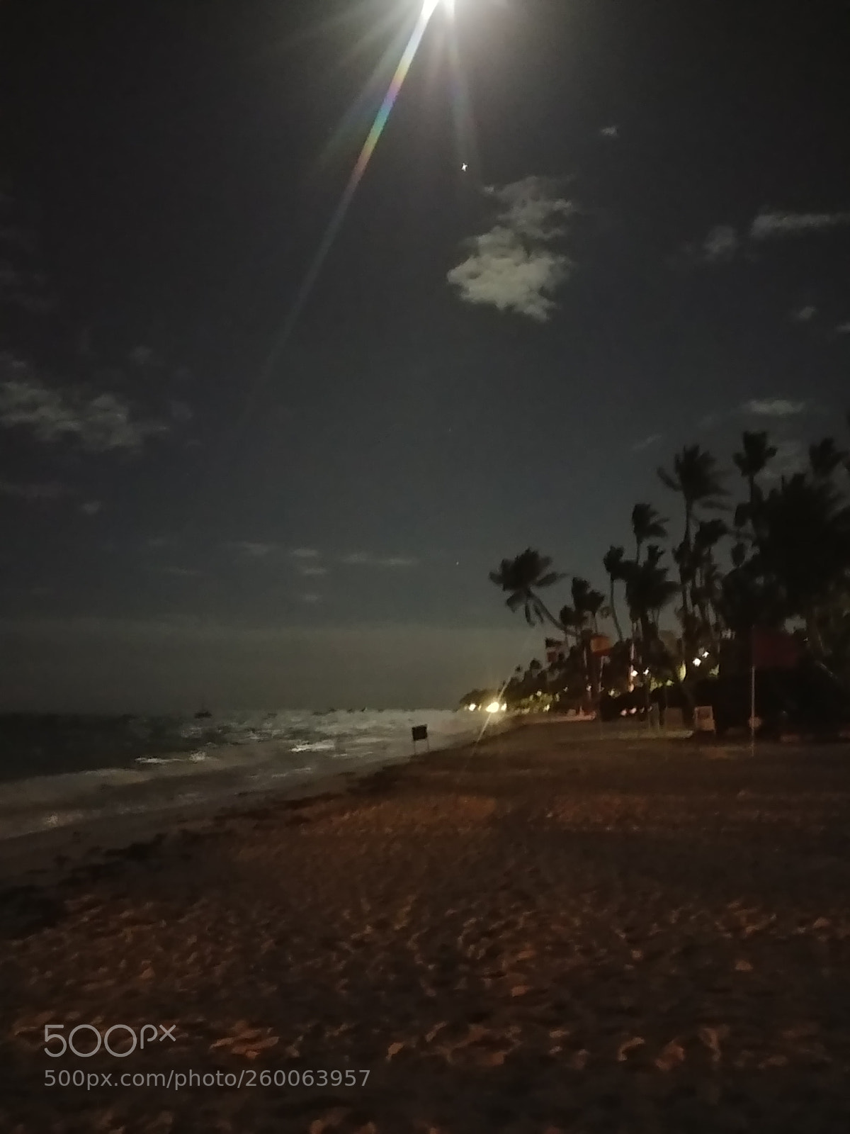 LG G6 sample photo. Night photography