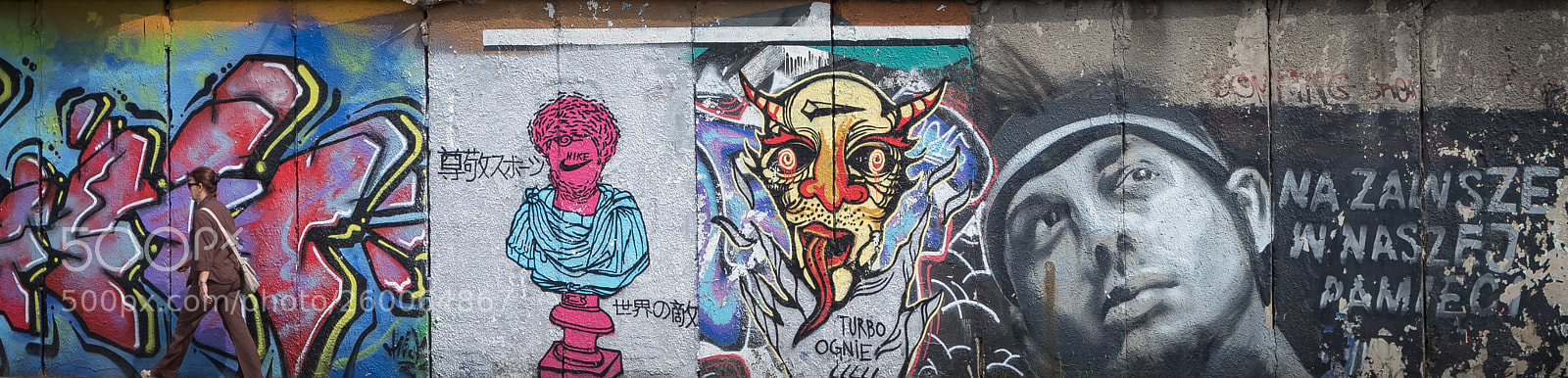 Canon EOS 80D sample photo. Graffiti wall photography