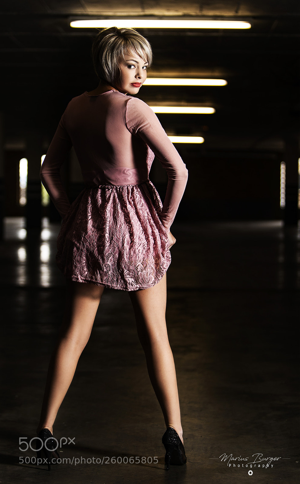 Canon EOS 5D Mark IV sample photo. Basement photography