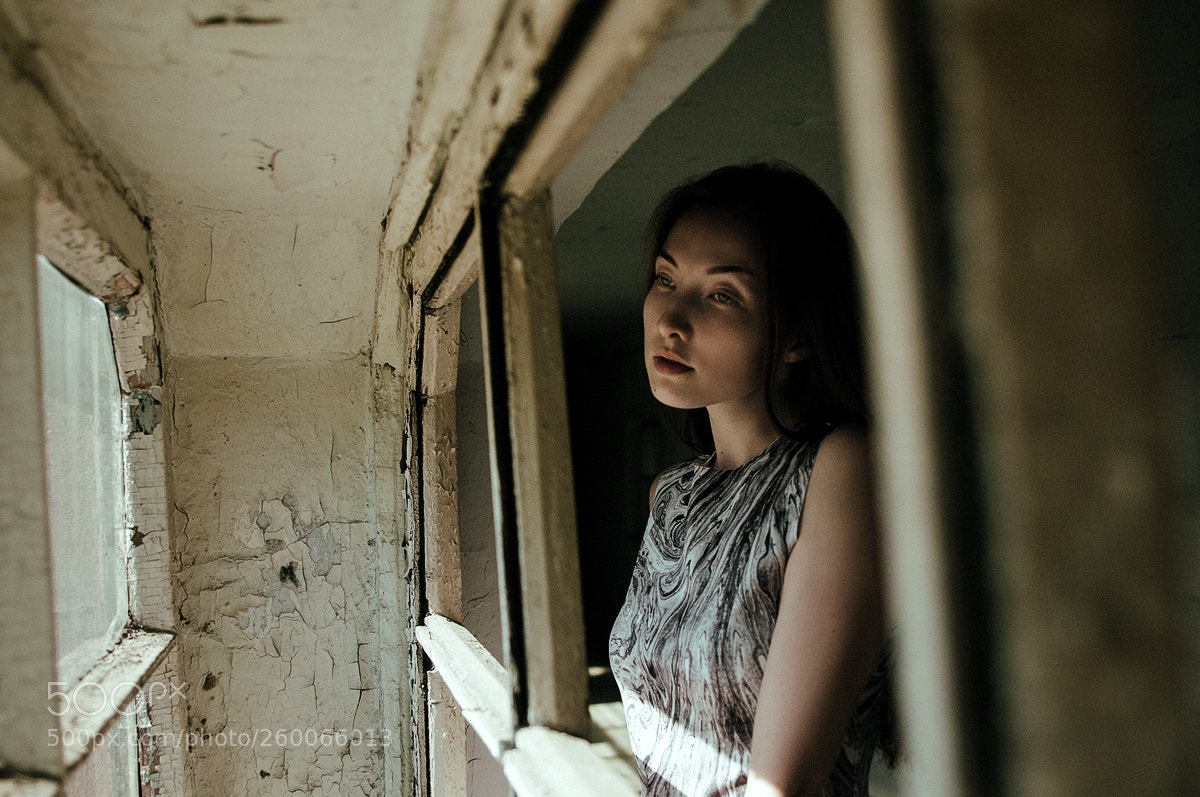 Nikon D300 sample photo. Frames photography