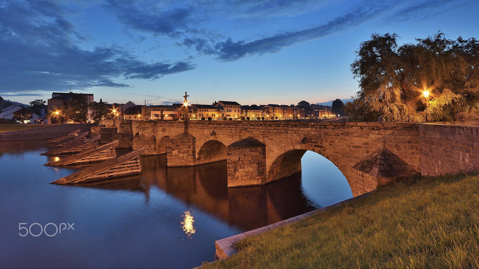 Samyang 14mm F2.8 ED AS IF UMC sample photo. Old stone bridge photography