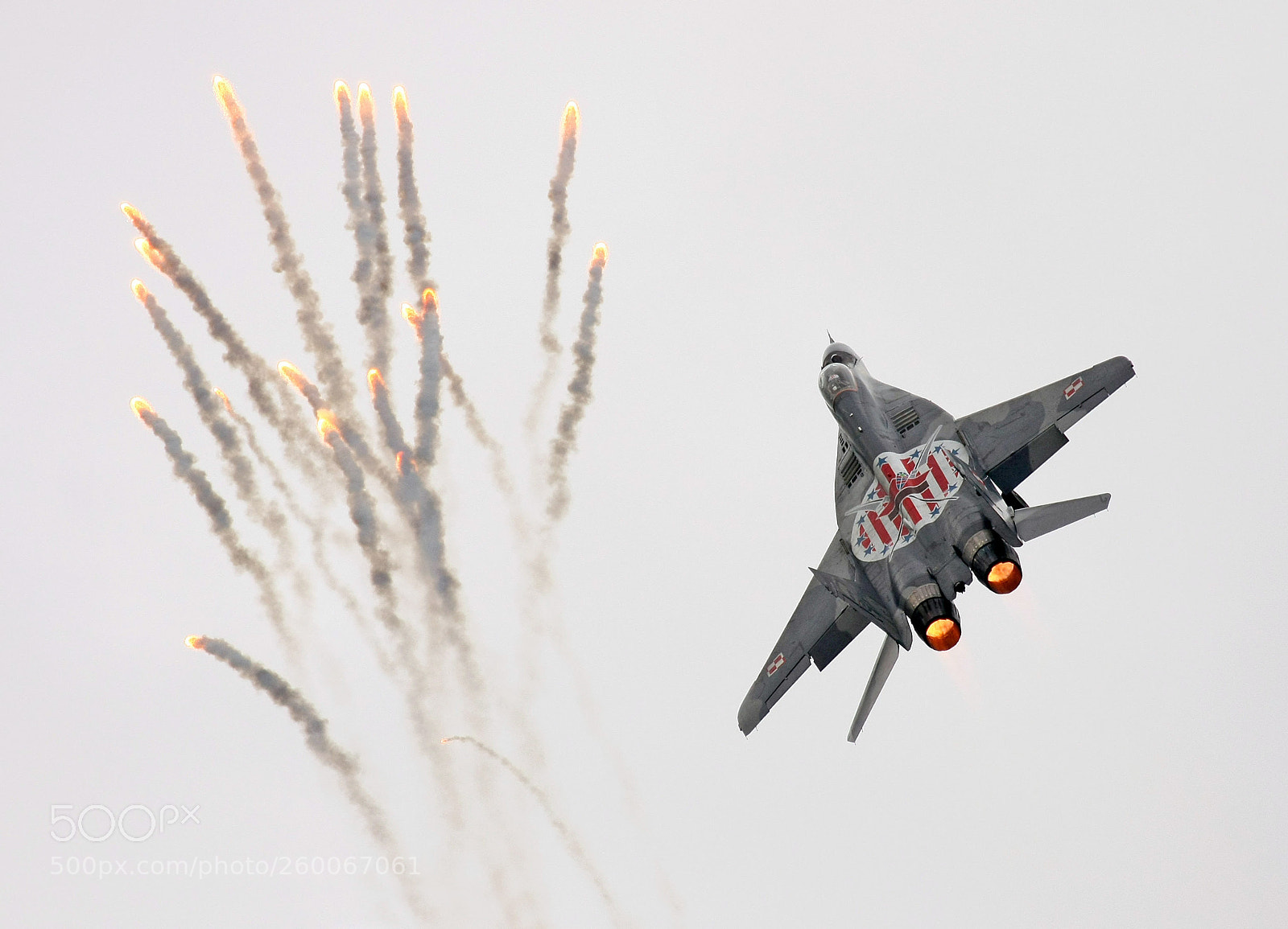 Canon EOS 40D sample photo. Fulcrum throwing flares photography