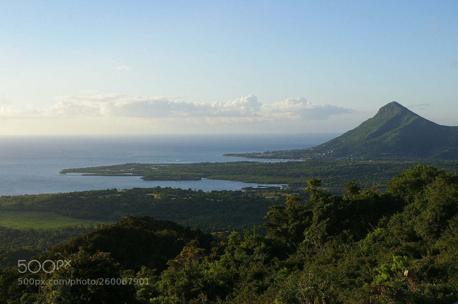 Pentax *ist DL2 sample photo. Chamarel view photography