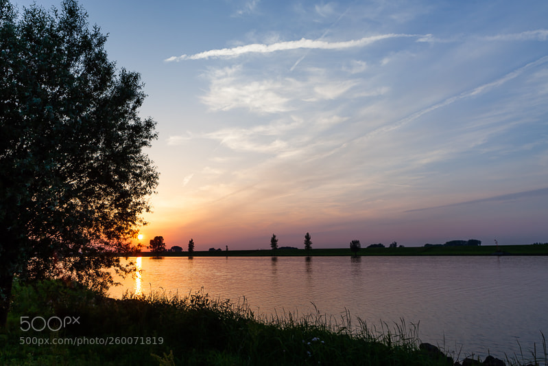 Canon EOS 5D Mark II sample photo. Sunset over the river photography
