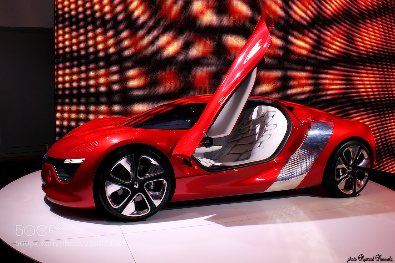 Sony Alpha DSLR-A300 sample photo. Renault dezir photography