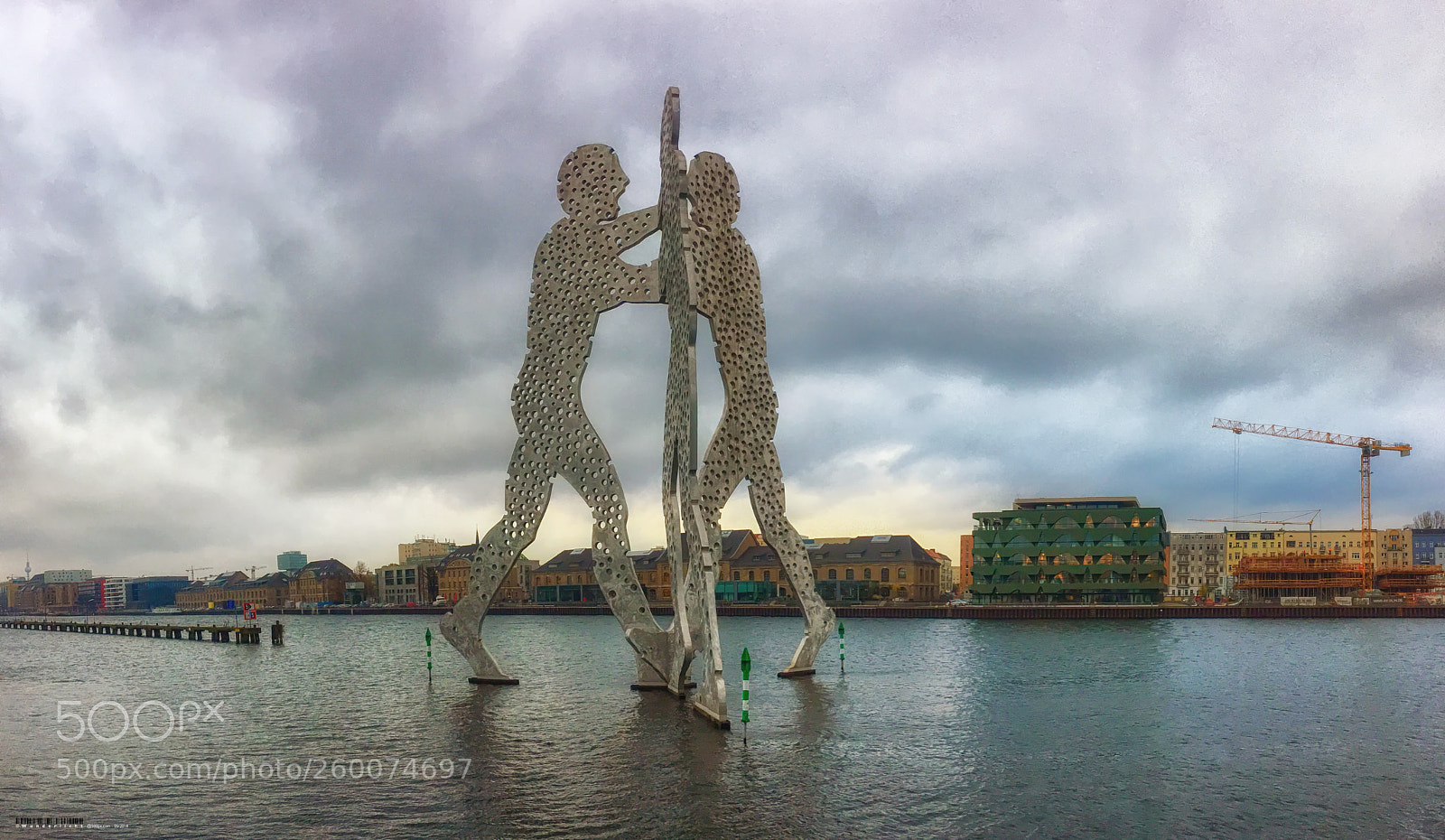 Apple iPhone 6s sample photo. Molecule men photography