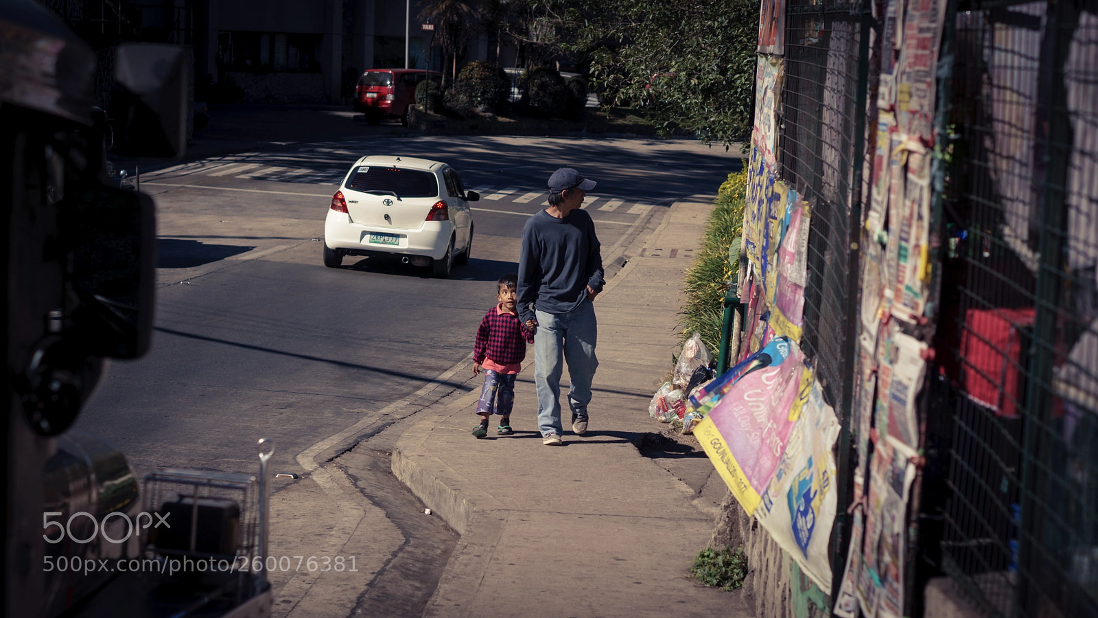 Sony a6000 sample photo. "don't look back, papa" photography