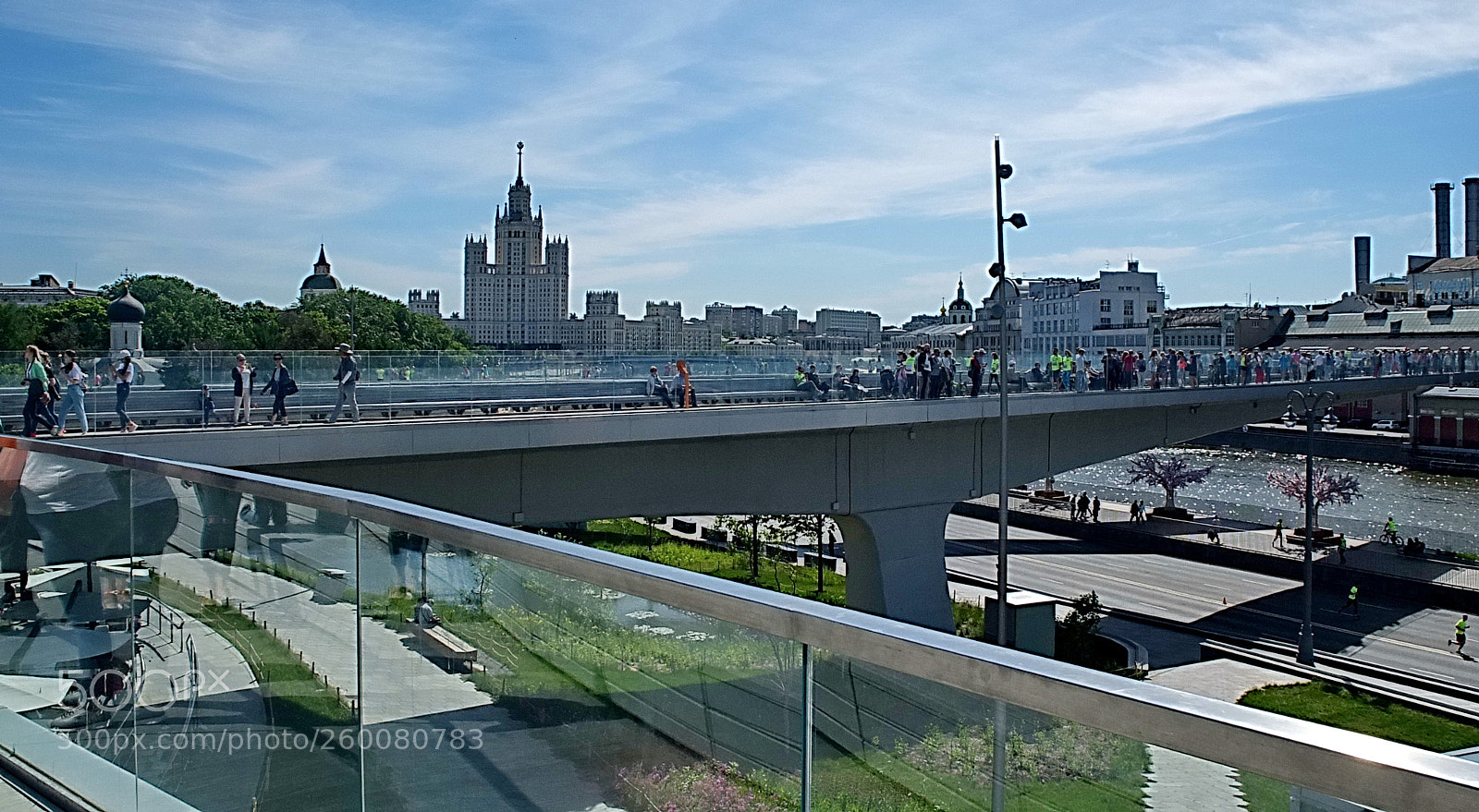 Fujifilm X10 sample photo. зарядье photography