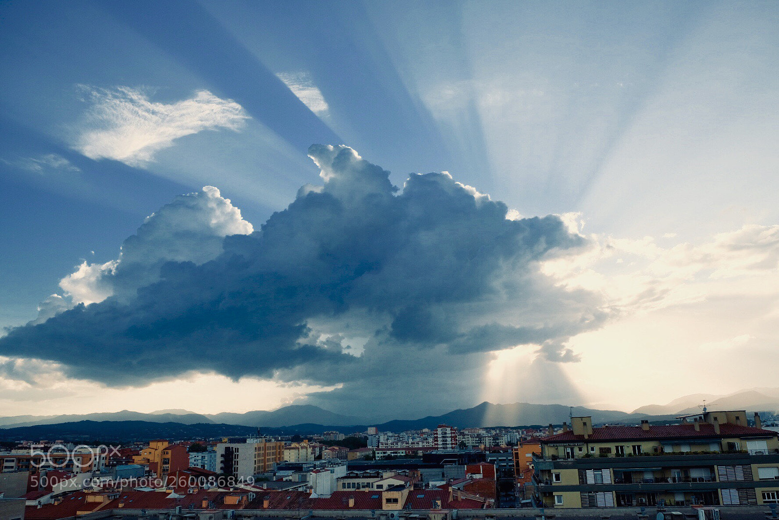 Fujifilm X-T2 sample photo. Sunrise behind a cloud photography