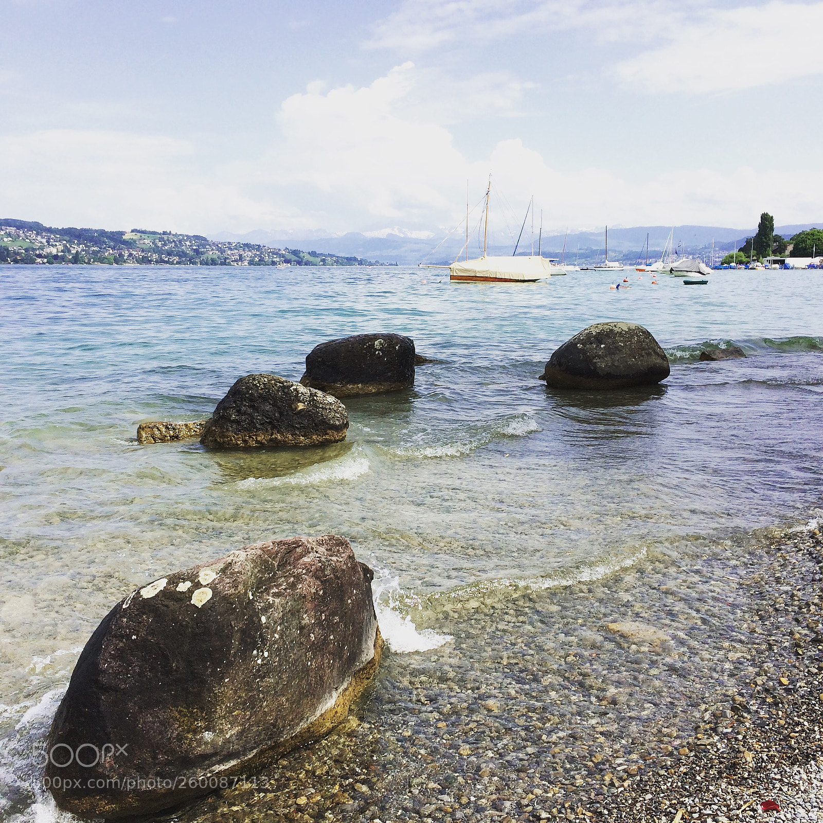 Apple iPhone 5s sample photo. Lake of zürich photography