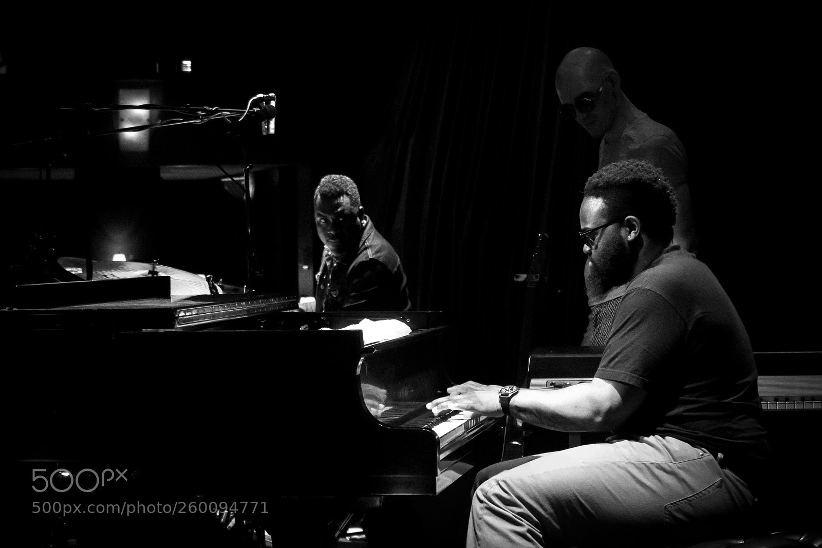Olympus PEN-F sample photo. Moments in jazz photography
