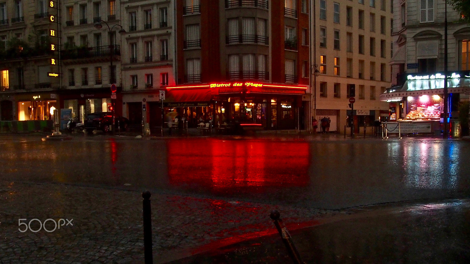 Olympus PEN E-PL6 sample photo. Rainy evening photography