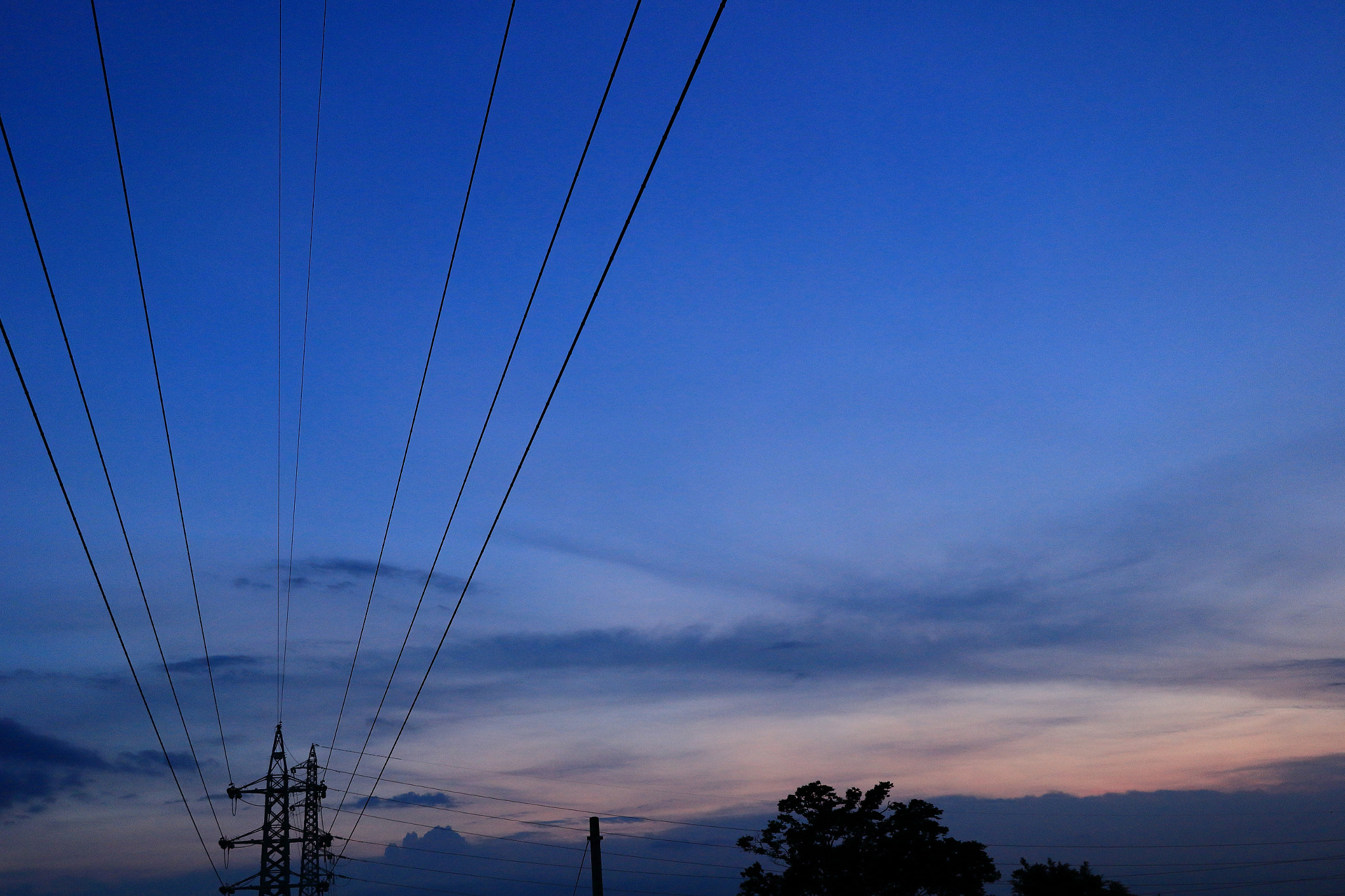 Canon EOS 100D (EOS Rebel SL1 / EOS Kiss X7) sample photo. Dusk sky photography