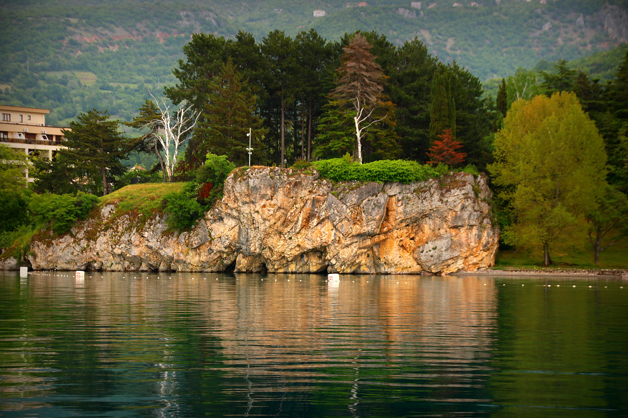 Canon EOS 750D (EOS Rebel T6i / EOS Kiss X8i) + Sigma 18-250mm F3.5-6.3 DC OS HSM sample photo. Ohrid lake ... photography