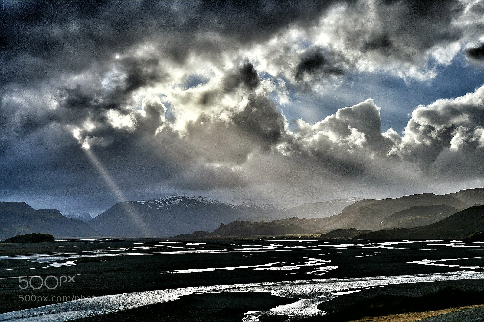 Nikon D850 sample photo. Sunray over iceland photography