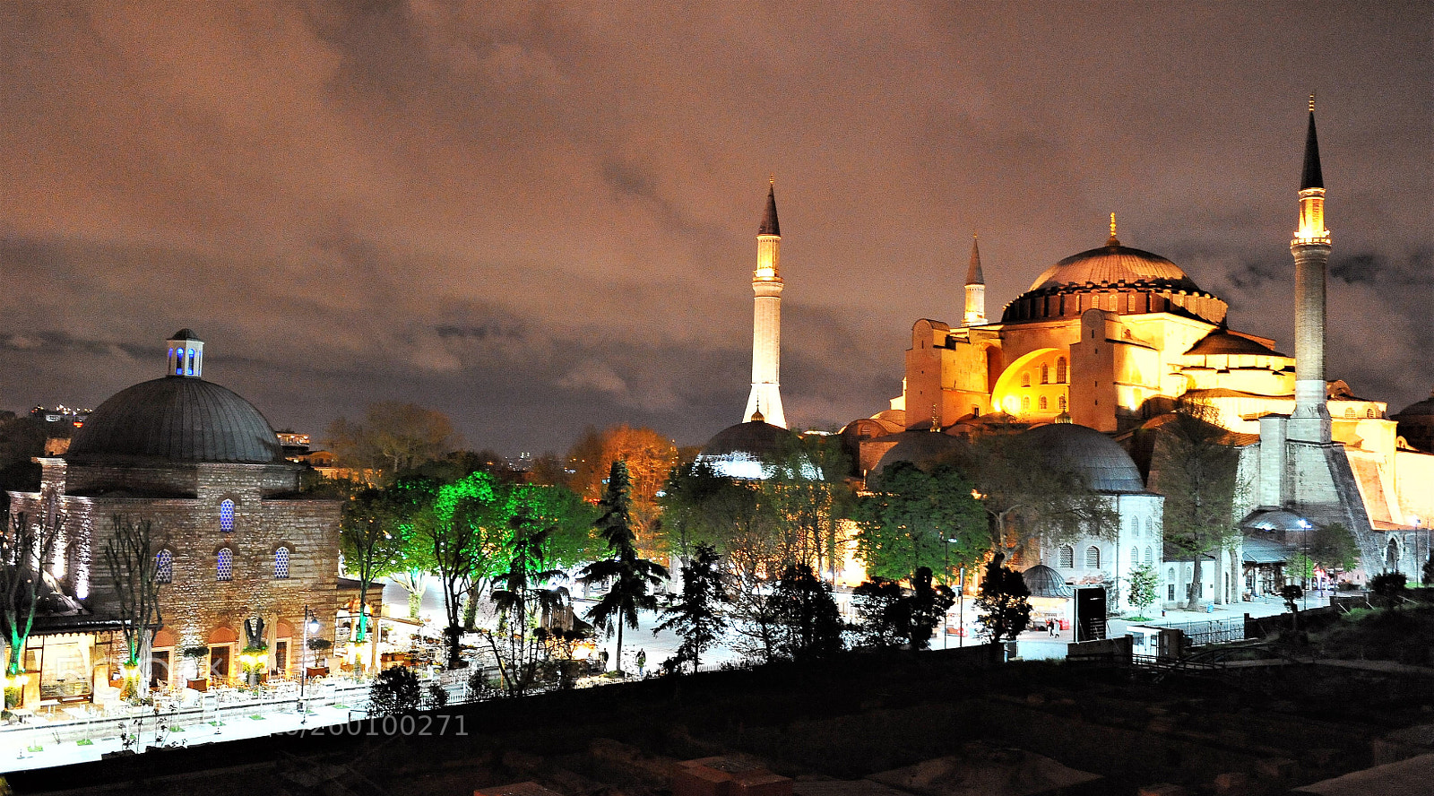 Nikon D700 sample photo. Moschea blu  photography