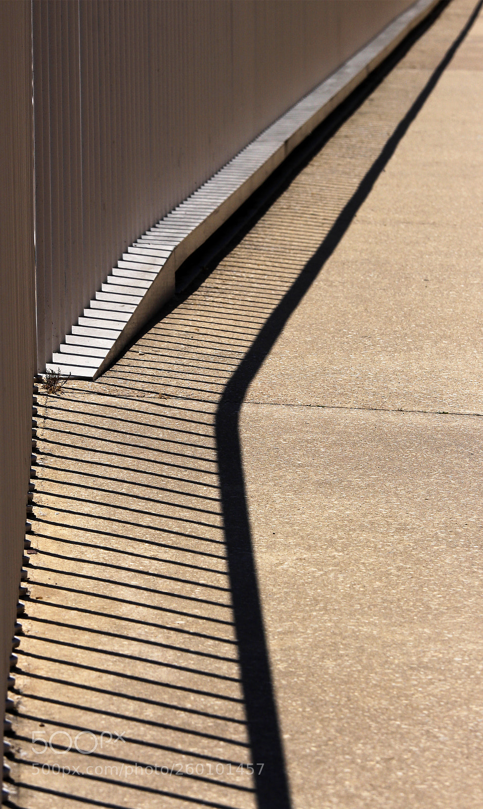 Canon EOS 700D (EOS Rebel T5i / EOS Kiss X7i) sample photo. Shadows photography