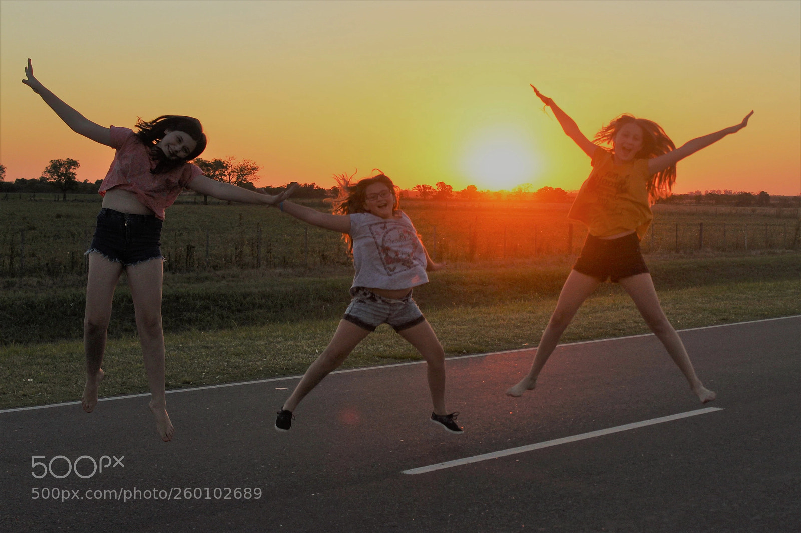 Canon EOS 1200D (EOS Rebel T5 / EOS Kiss X70 / EOS Hi) sample photo. Amigas por siempre photography