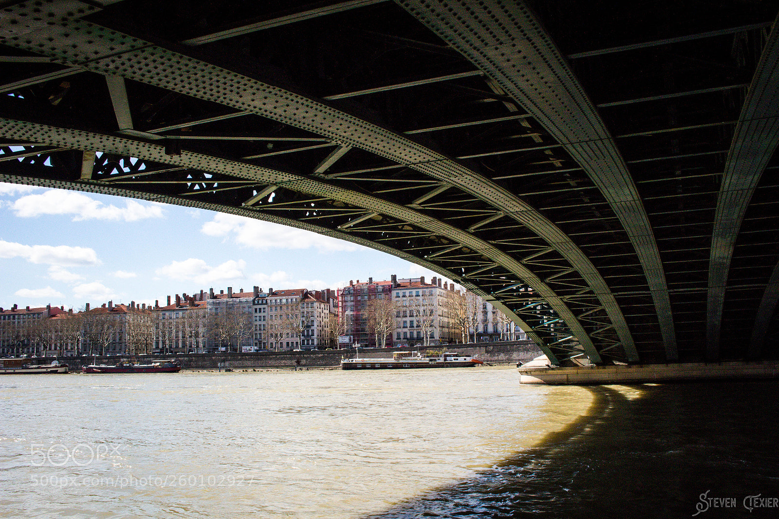 Canon EOS 100D (EOS Rebel SL1 / EOS Kiss X7) sample photo. Pont sur le rhone photography