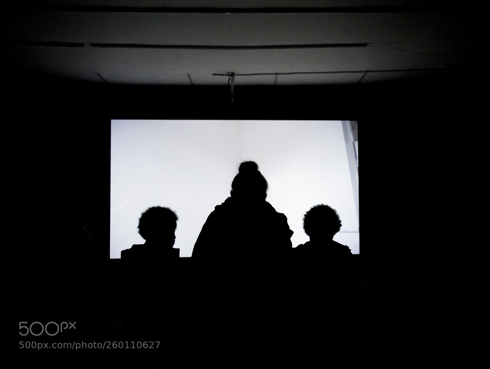 Canon EOS 700D (EOS Rebel T5i / EOS Kiss X7i) sample photo. Going to the movies photography