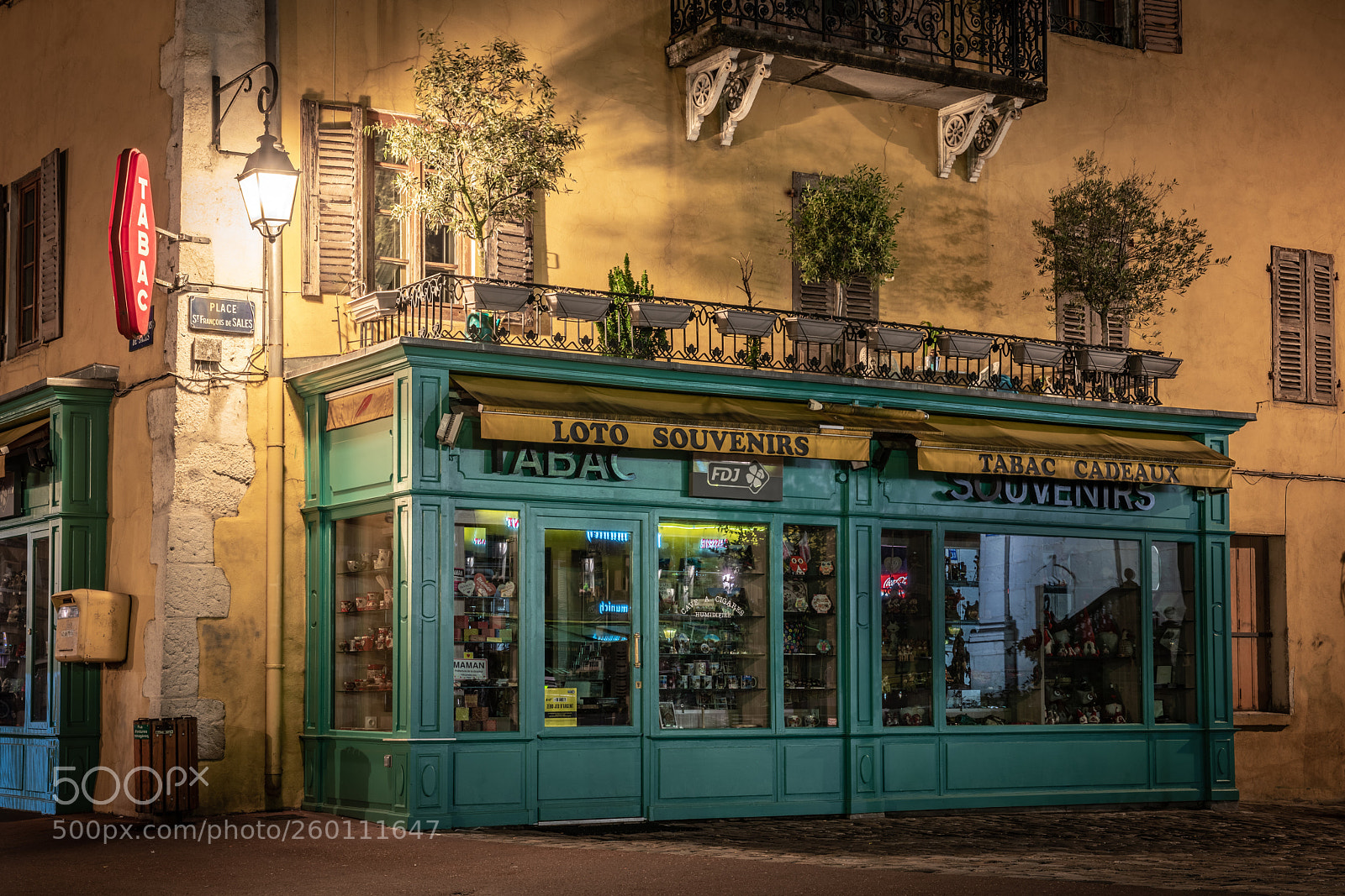 Sony a7R III sample photo. The tabac photography