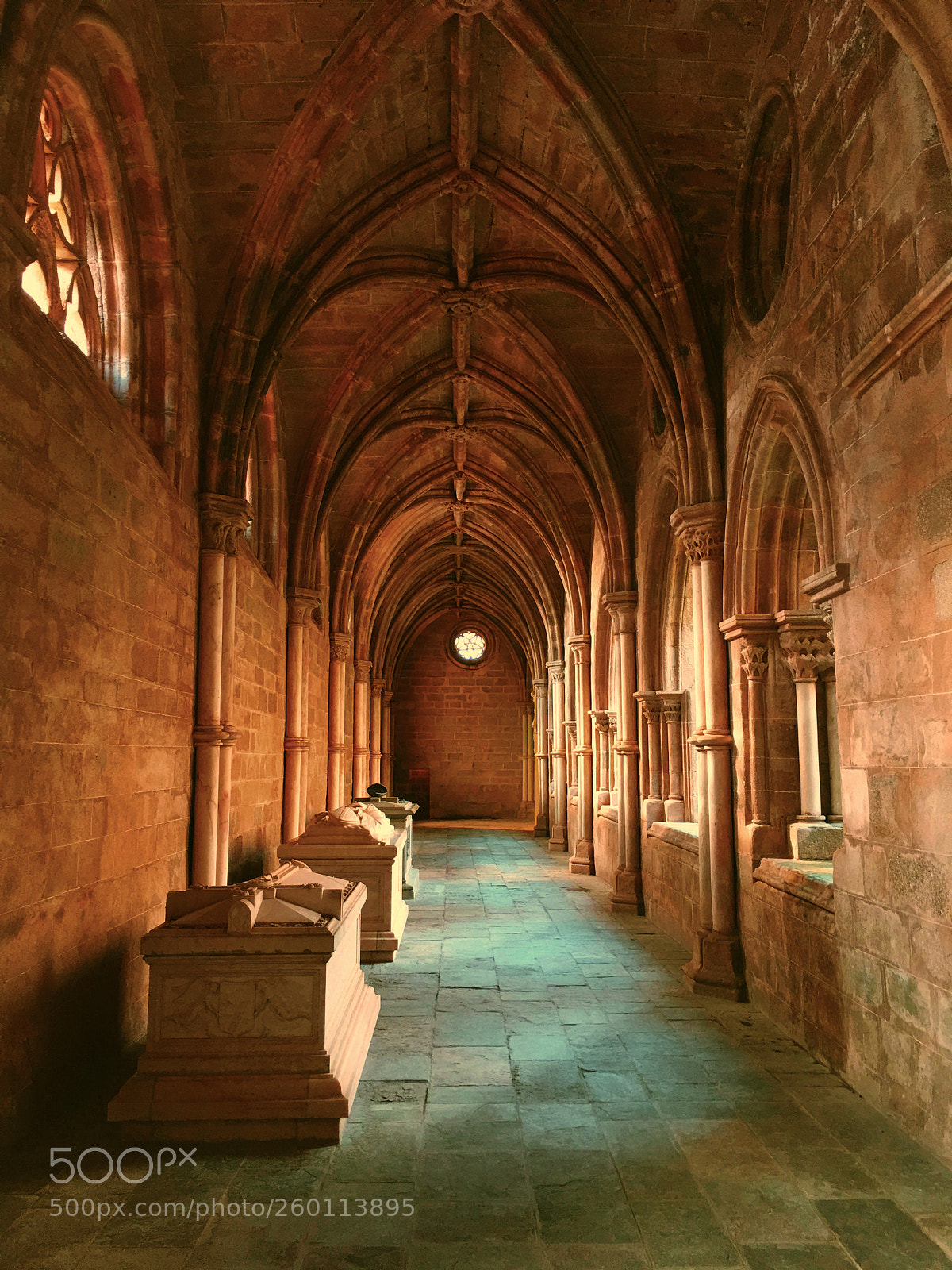 Apple iPhone 6s Plus sample photo. Claustro catedral de evora photography
