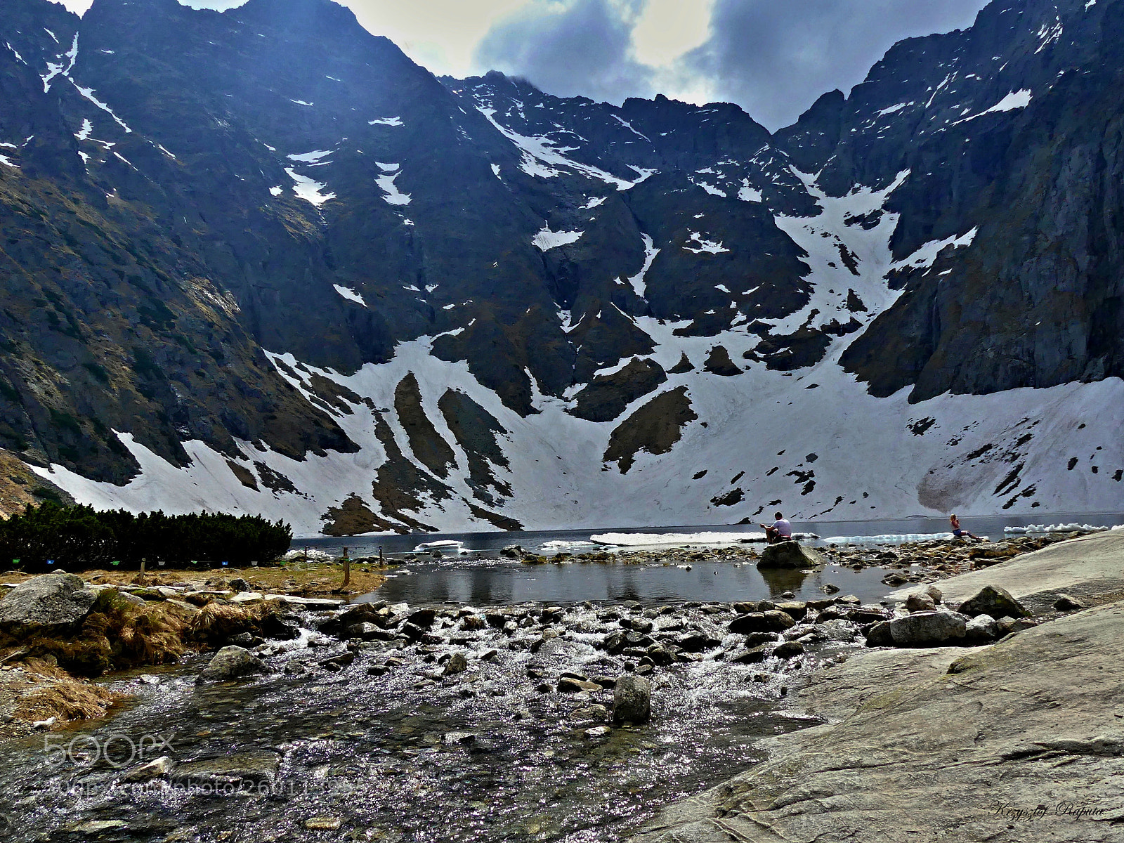 Panasonic Lumix DMC-FZ300 sample photo. Black pond in the photography