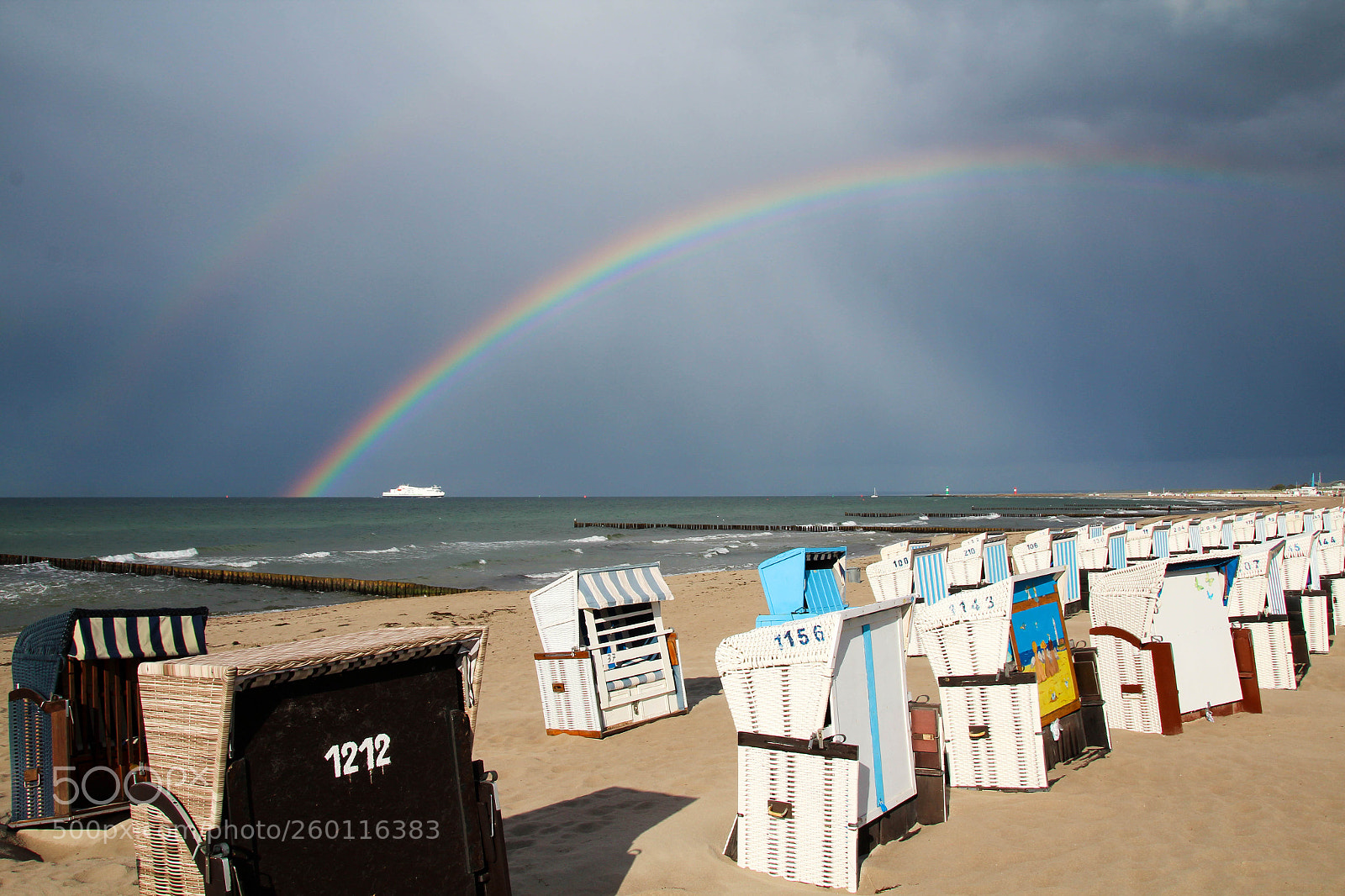 Canon EOS 600D (Rebel EOS T3i / EOS Kiss X5) sample photo. Behind the rainbow photography