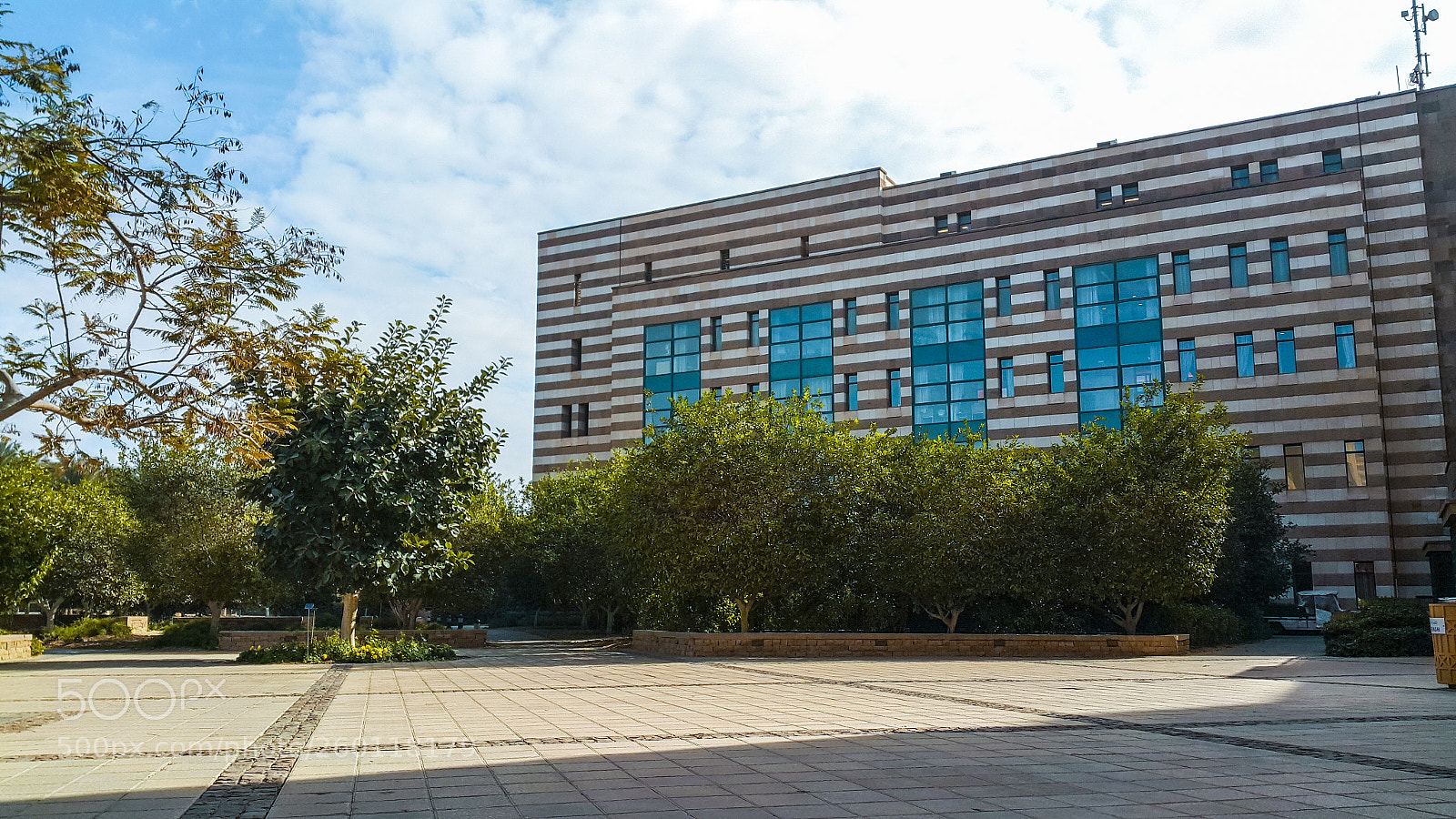Samsung Galaxy Note4 sample photo. Modern architecture design photography