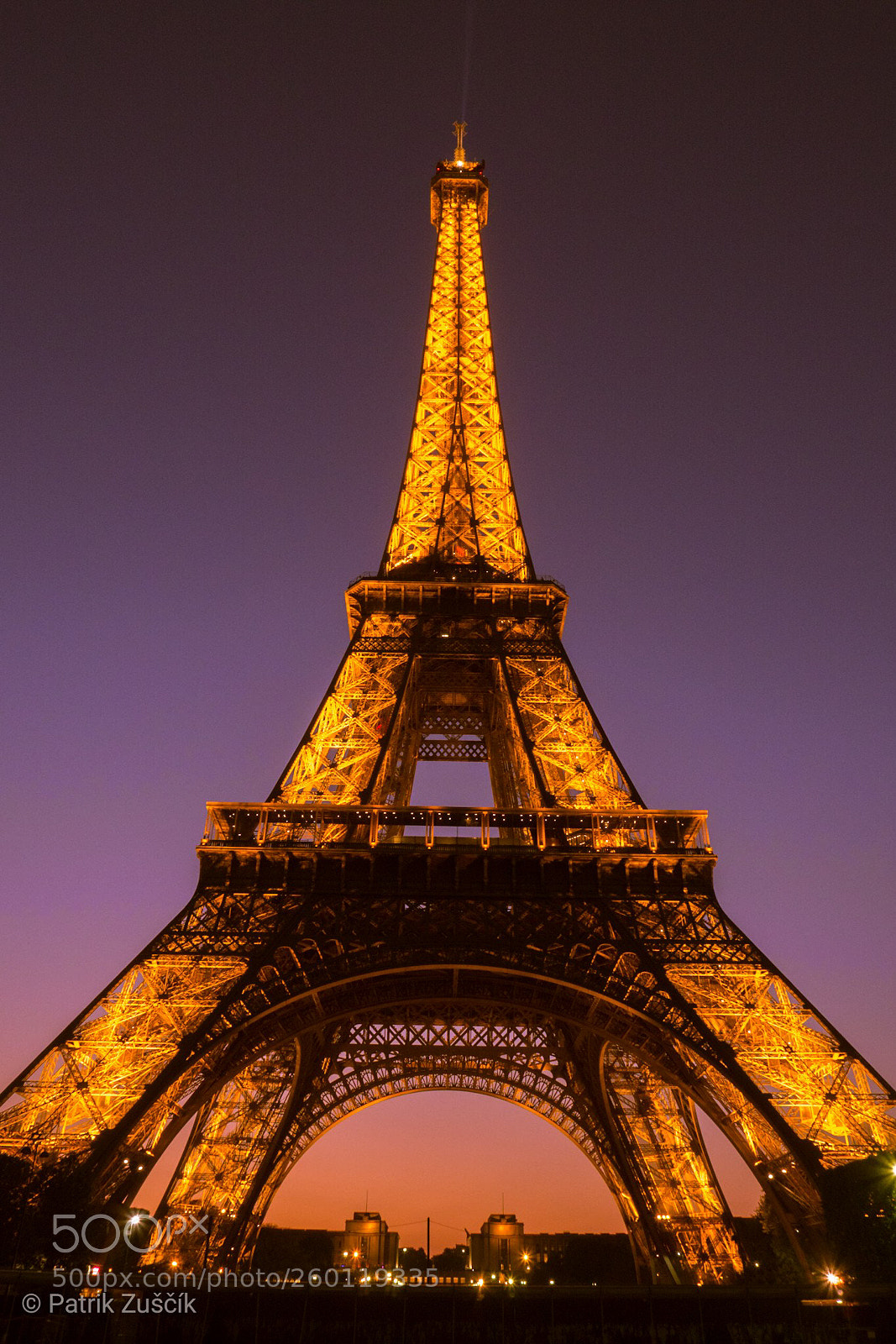 Olympus OM-D E-M10 II sample photo. Eifel tower between sunset photography