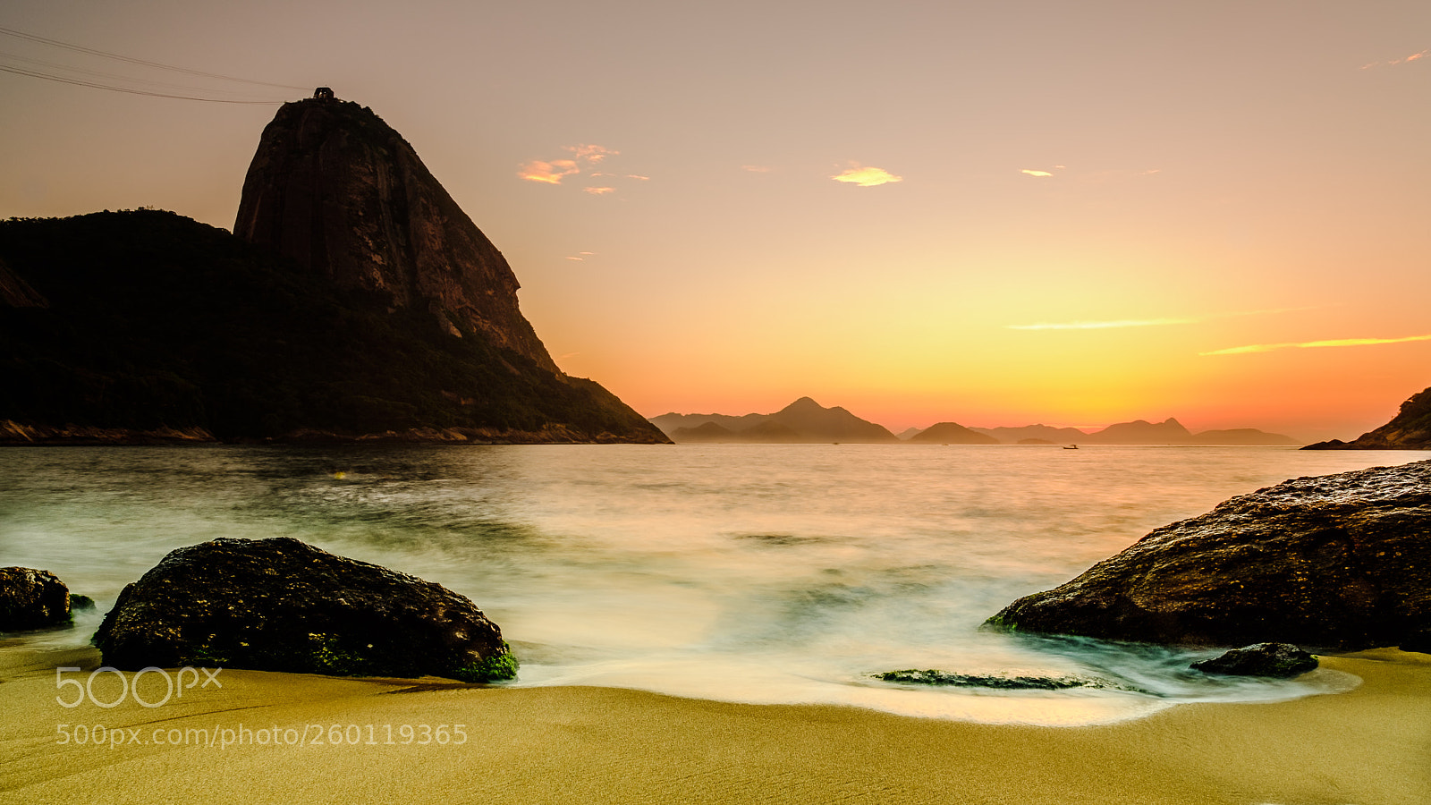 Fujifilm X-E3 sample photo. Sunrise praia vermelha, rio photography